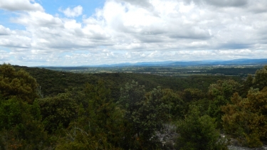 DES AIGUIERES AU CASTELLAS-gard