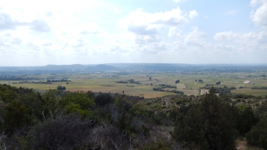 ESTEZARGUES - SERRE DE LA COUDETTE ET FONTAINE DE NAQUET-gard
