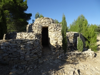 VALLON DE DEVES - CAPITELLES D ARAMON-gard