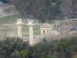 SERNHAC - SON AQUEDUC ET SES 3 CRETES-gard