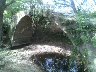 BLAUZAC LE PONT ROMAIN -  LES CAPITELLES-gard