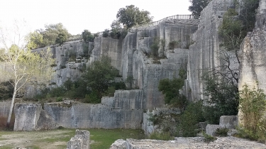 BALADE AUX CARRIERES DE JUNAS (PROXIMITE DE SOMMIERES)-gard