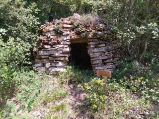 TAVE ET POUGNADORESSE-gard