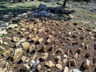 AUTOUR DE ST QUENTIN LA POTERIE-gard