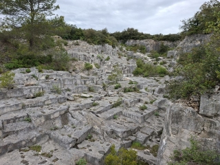 LES CARRIèRES DE LENS DEPUIS MOULéZAN-gard