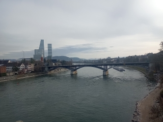 BALE (SUISSE) - PASEO POR BASILEO-suisse