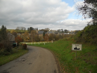 AUTOUR DE TAVIER-belgique