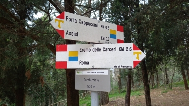 ASSISE (ITALIE) : VIA DI FRANCESCO-italie