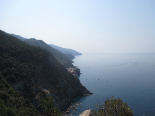 ENTRE MONTERROSSO ET VERNAZZA-italie