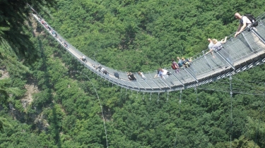 LE PONT SUSPENDU GEIERLAY A MORSDORF-reste-du-monde