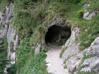 JASKINIA MYLNA-reste-du-monde