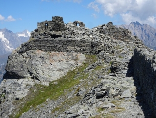 ITALIE - RANDO VAL D AOSTE VERS LE COL DE LA CROIX-reste-du-monde