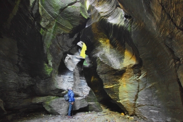 ITALIE - ORRIDI DI URIEZZO -reste-du-monde
