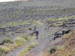 LANZAROTE - CRATERE DE UGA-reste-du-monde