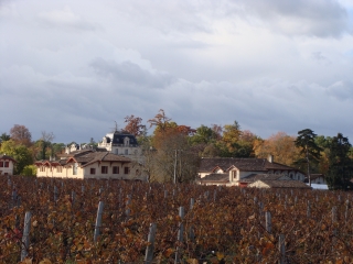 LUDON-MEDOC PAR LAC LAROUMEY ET CHATEAU GISCOURS-gironde