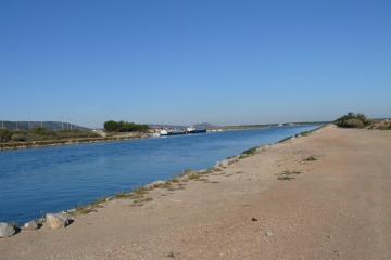 FRONTIGNAN - LE LONG DU CANAL-herault