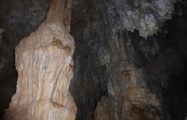 GROTTE DES FEES ET ABRIS SOUS ROCHE-herault