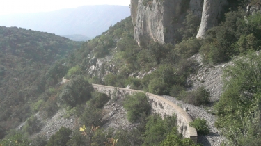 BOUCLE A PROXIMITE DU PONT DE ST-ETIENNE D ISSENSAC-herault