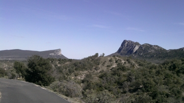 CAZEVIEILLE - MAS DE LONDRES EN BOUCLE-herault
