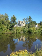 ENTRE CHEMINS CREUX ET CHARME DE L ILLE-ille-et-vilaine