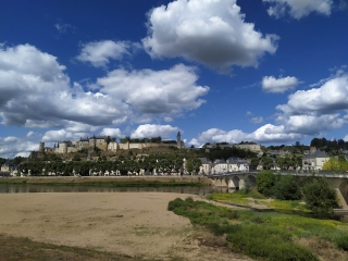 loire-anjou-tourraine - CHINON - TOUR DE VILLE