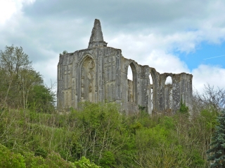 AVON-LES-ROCHES - ANCIENNES MAISONS TROGLODYTIQUES - CHATEAU DES ROCHES TRANCHELION-indre-et-loire