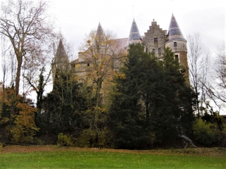 CHABONS - SYLVE BENITE A PARTIR DU CHATEAU DE PUPETIERE-isere
