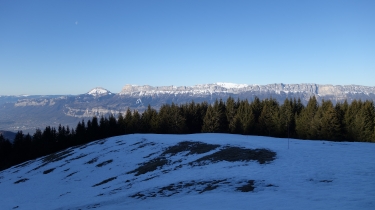THEYS - RAQUETTES LE GRAND ROCHER-isere