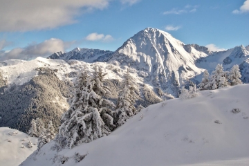 CRETE DES PLAGNES (COLLET D ALLEVARD) EN RAQUETTES A NEIGE-isere