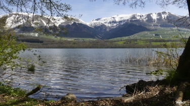TOUR DU LAC DE PIERRE CHATEL-isere