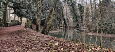 PARC GEO CHARLES &...