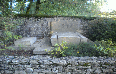 AU BORD DU RHONE-isere