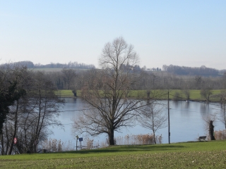 TOUR DE SAINT-SAVIN-isere
