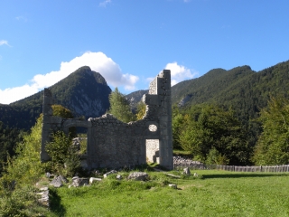 SAINT PIERRE D ENTREMONT - CHATEAU DE MONTBEL-isere