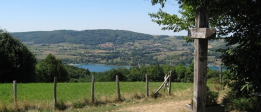 CHARAVINES - CROIX DES COCHETTES-isere