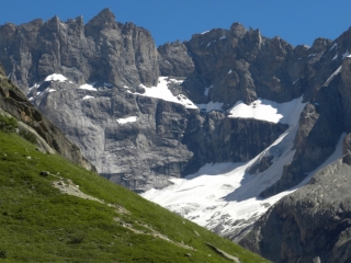 LA BERARDE - REFUGE DE CHATELLERET-isere