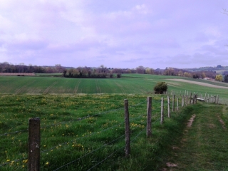 CHATEAUVILAIN - LA PIERRE D AIGUE-isere