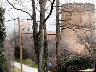 VILLE-SOUS-ANJOU - LE DONJON-isere