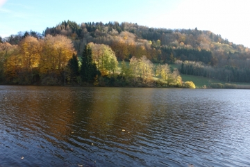 LAC DE SAINT SIXTE-isere