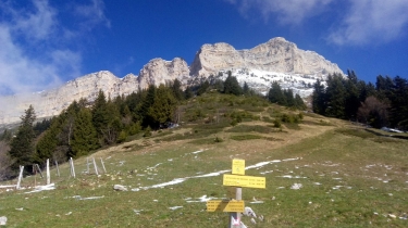 LE-SAPPEY-EN-CHARTREUSE - BOUCLE DE CRETES-isere