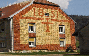 PERRENA - CHALESME-jura