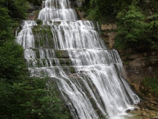 LE HERISSON ET SES CASCADES-jura