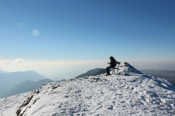 LA PESSE CRET DE CHALAM EN RAQUETTE A NEIGE-jura