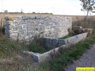 SAINT CROIX A LAUZE-alpes-de-haute-provence