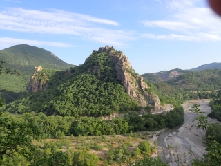 CHATEAUFORT : LE RAVIN DE TERRE BASSE-alpes-de-haute-provence