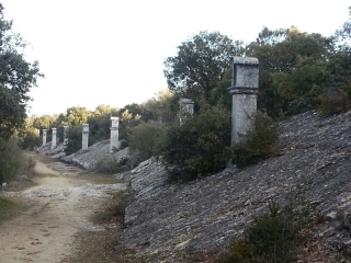 AUTOUR DE LURS-alpes-de-haute-provence