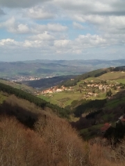 SUR LES HAUTEURS DE LA VALLA-EN-GIER-loire