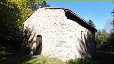 LES CHAPELLES DE LA MADELEINE ET ST ANTOINE DANS LE PILAT-loire