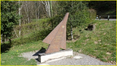 AUTOUR DE GRANGE ROUET-loire
