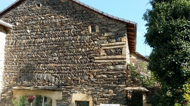 SAINT-ETIENNE-LARDEYROL - AUTOUR DES HUCHES-haute-loire